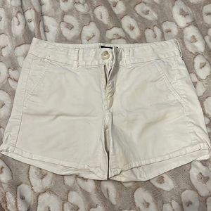 American Eagle white jean shorts! Size: 4🤍